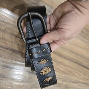 Signature by Levi Strauss Black and Brown Embroidered Belt